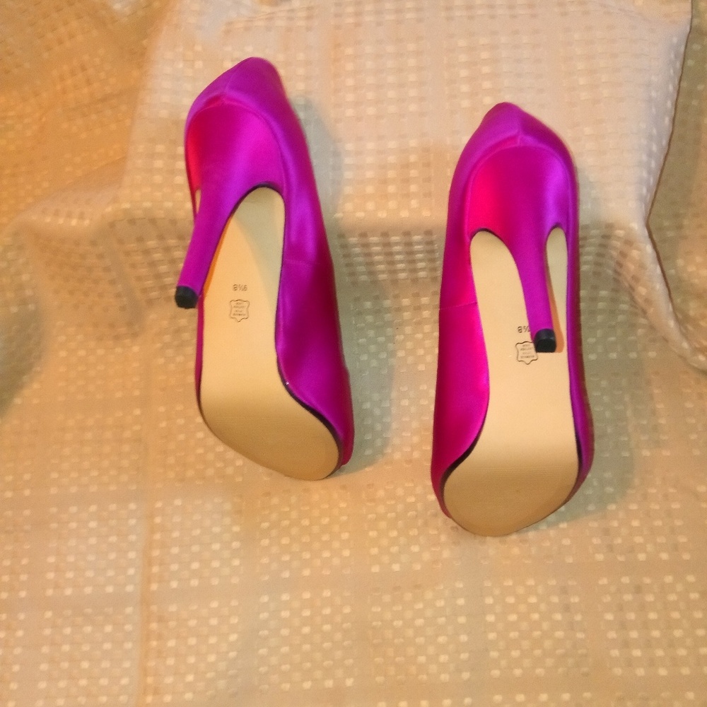 Caparros Peep-toe Heels - Picture 4 of 6